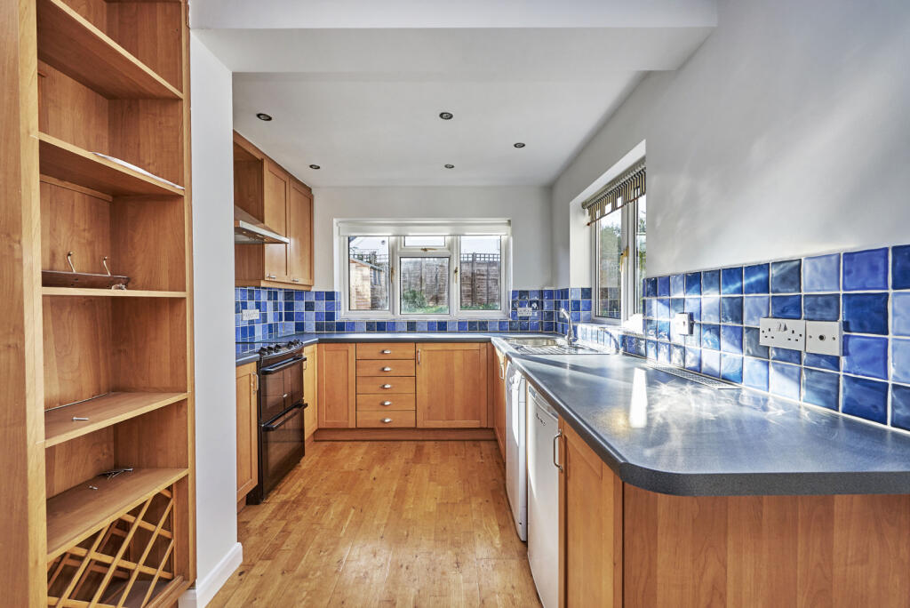 Additional image 12 of Cross Way, Harpenden, Herts, AL5