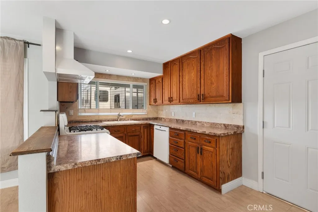 Additional image 10 of 1340 Camellia Street, Oxnard, CA 93036