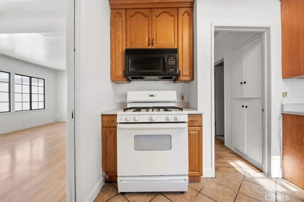 Additional image 9 of 44340 Foxton Ave, Lancaster, CA 93535