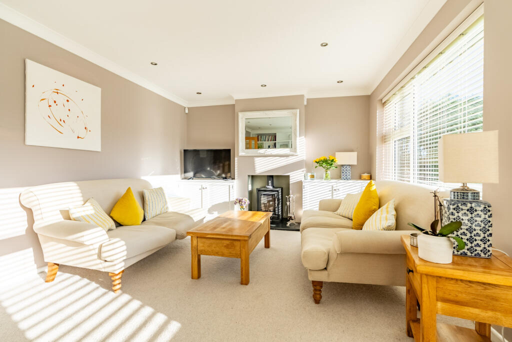 Additional image 2 of Broadfields, Harpenden, Hertfordshire, AL5