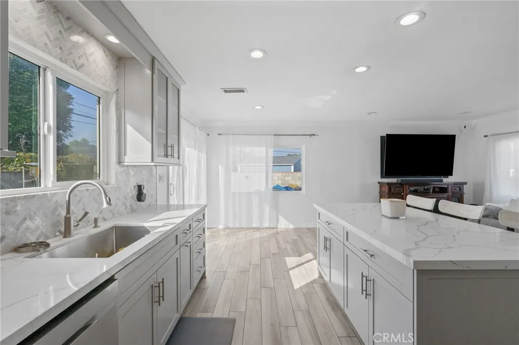 Additional image 10 of 13434 Hutchcroft St, La Puente, CA 91746