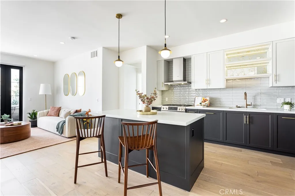 Additional image 2 of 1333 S Orange Grove Avenue Unit 111, Los Angeles, CA 90019