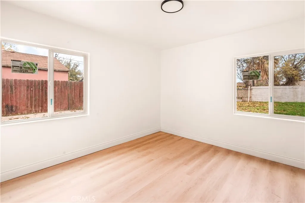 Additional image 19 of 407 4th St, Bakersfield, CA 93304