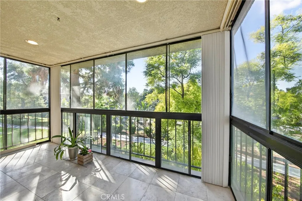 Additional image 66 of 2393 Via Mariposa W Unit 2B, Laguna Woods, CA 92637