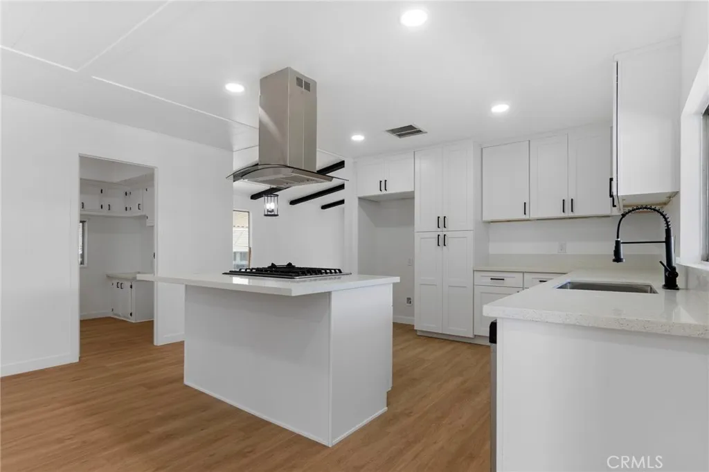 Additional image 20 of 11730 Whittier Boulevard Unit 55, Whittier, CA 90601