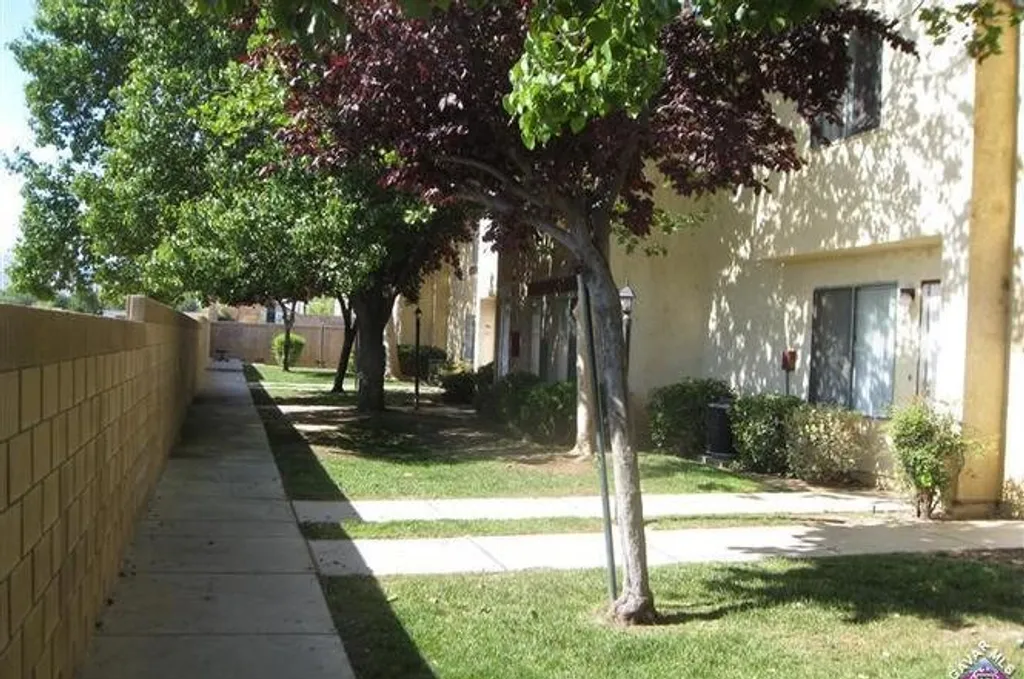 Additional image 2 of 1750 E Avenue Q14 Unit 20, Palmdale, CA 93550