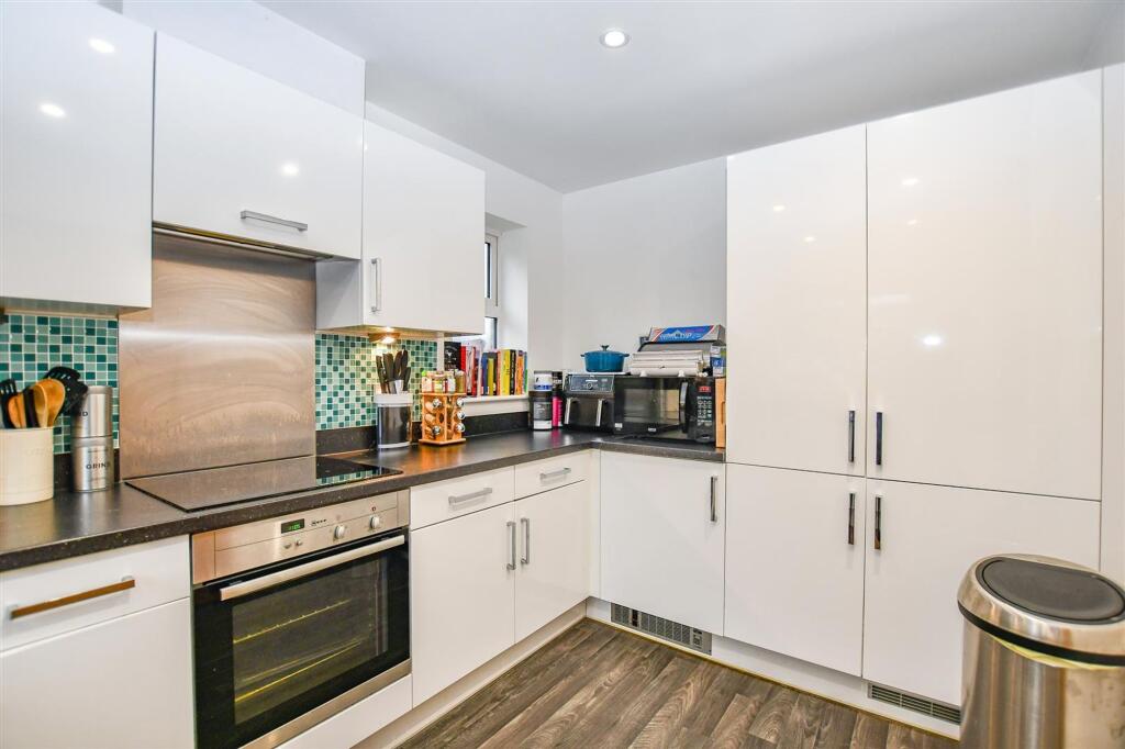 Additional image 6 of Alexander Road, London Colney, AL2