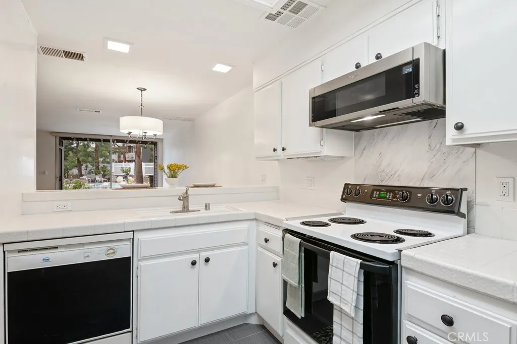 Additional image 43 of 25661 Pine Creek Ln, Wilmington, CA 90744