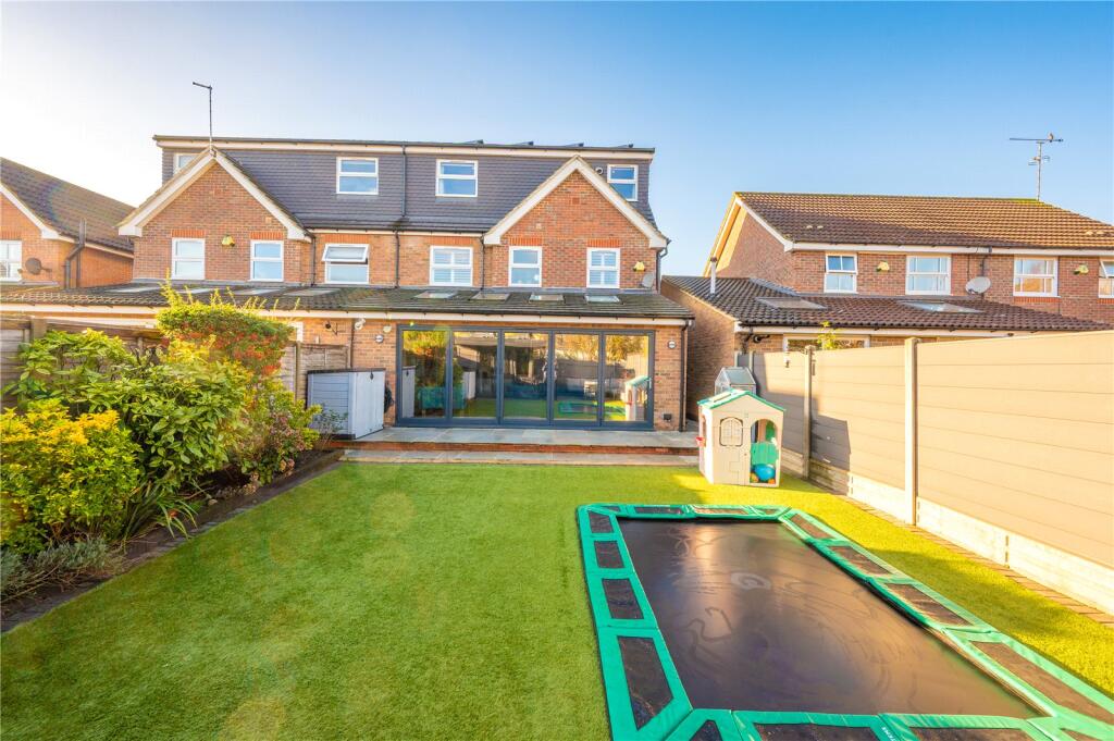 Additional image 9 of Cairns Close, St. Albans, Hertfordshire