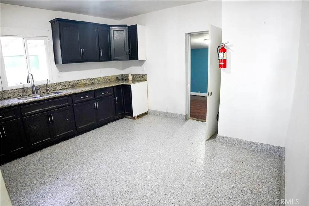 Additional image 51 of 1102 W 53rd Street, Los Angeles, CA 90037