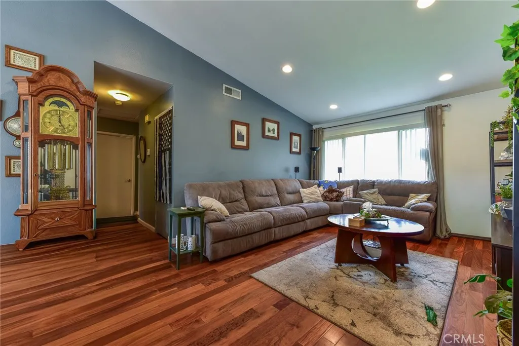 Additional image 9 of 5025 Brooklawn Pl, Riverside, CA 92504