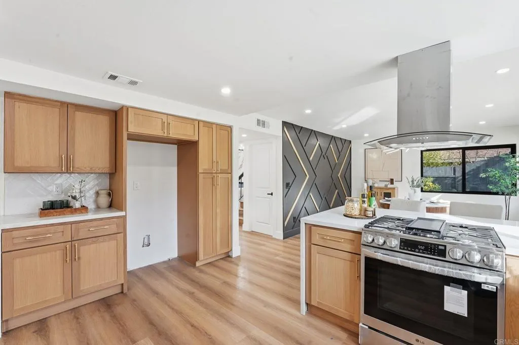 Additional image 66 of 4375 Calle De Vida, San Diego, CA 92124