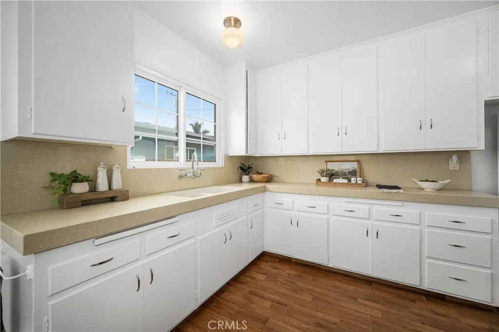 Additional image 20 of 3022 Heather Rd, Long Beach, CA 90808