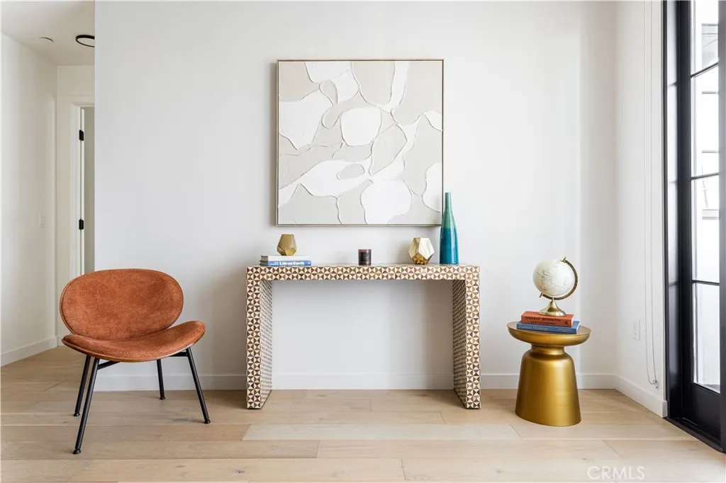 Additional image 3 of 1333 S Orange Grove Avenue Unit 310, Los Angeles, CA 90019