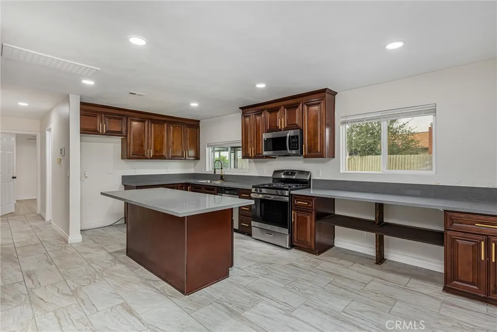 Additional image 64 of 5624 Wadsworth Avenue, Highland, CA 92346