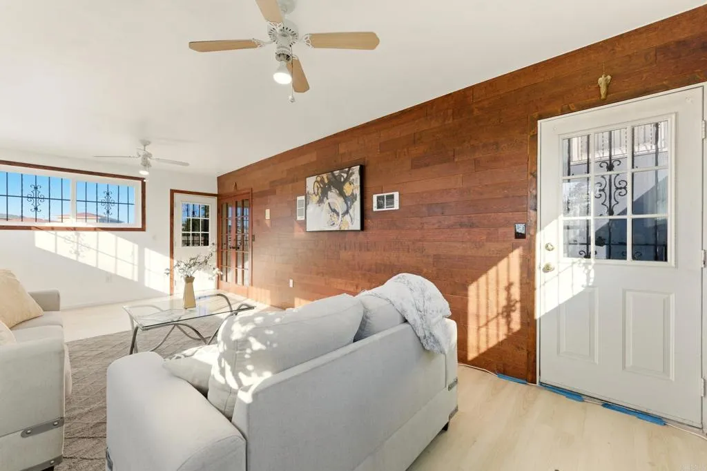 Additional image 90 of 962 Hanover Street, San Diego, CA 92114