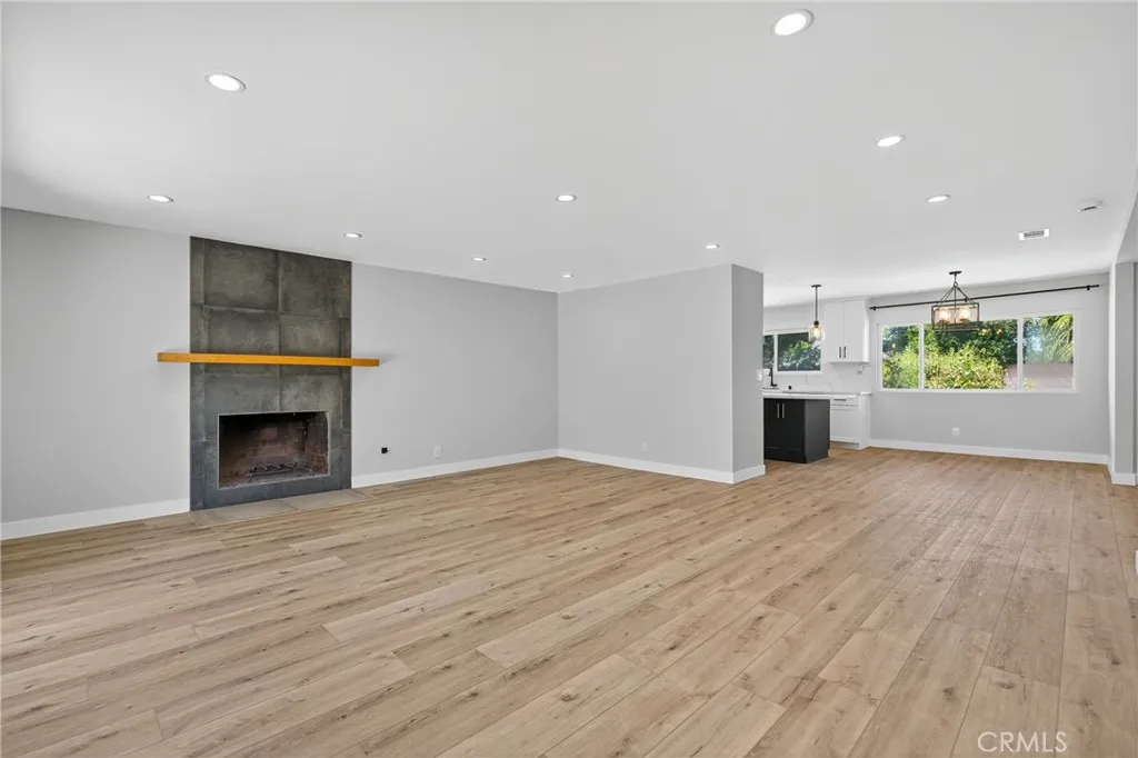 Additional image 9 of 1182 El Monte Dr, Simi Valley, CA 93065