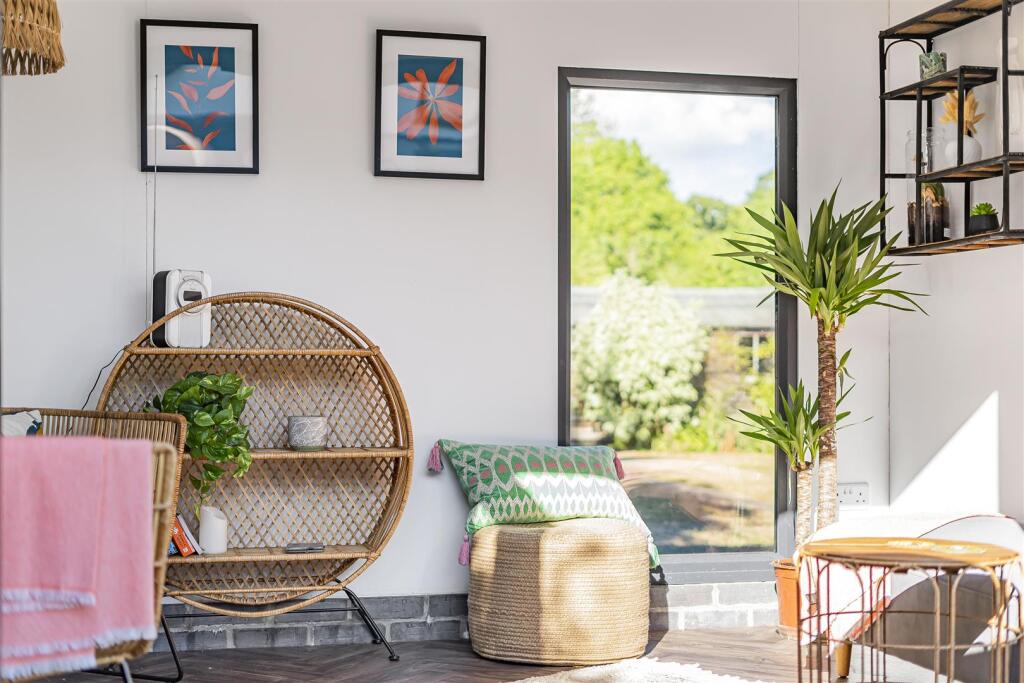 Additional image 31 of Codicote Road, Welwyn