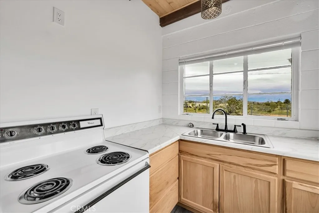 Additional image 85 of 57726 Starlight Mesa Road, Yucca Valley, CA 92284