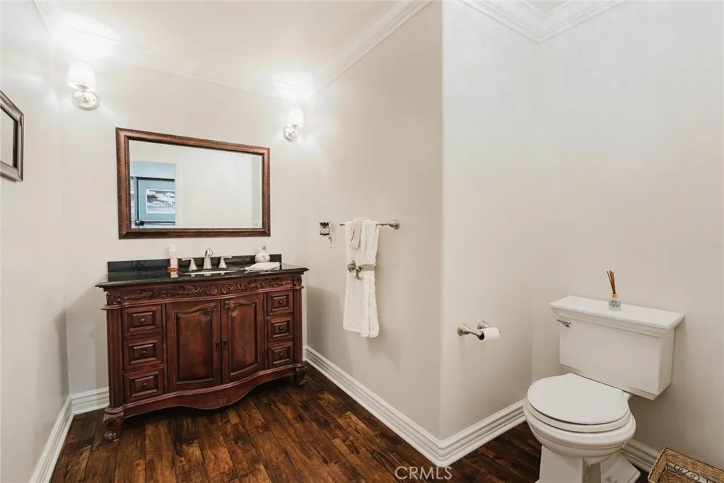 Additional image 101 of 27550 Alta Knoll Dr, Saugus, CA 91350