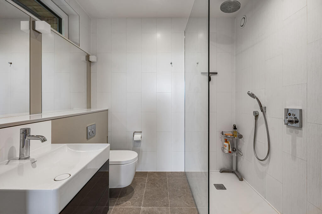 Additional image 10 of Kennel Lane, Kinsbourne Green, Harpenden, AL5