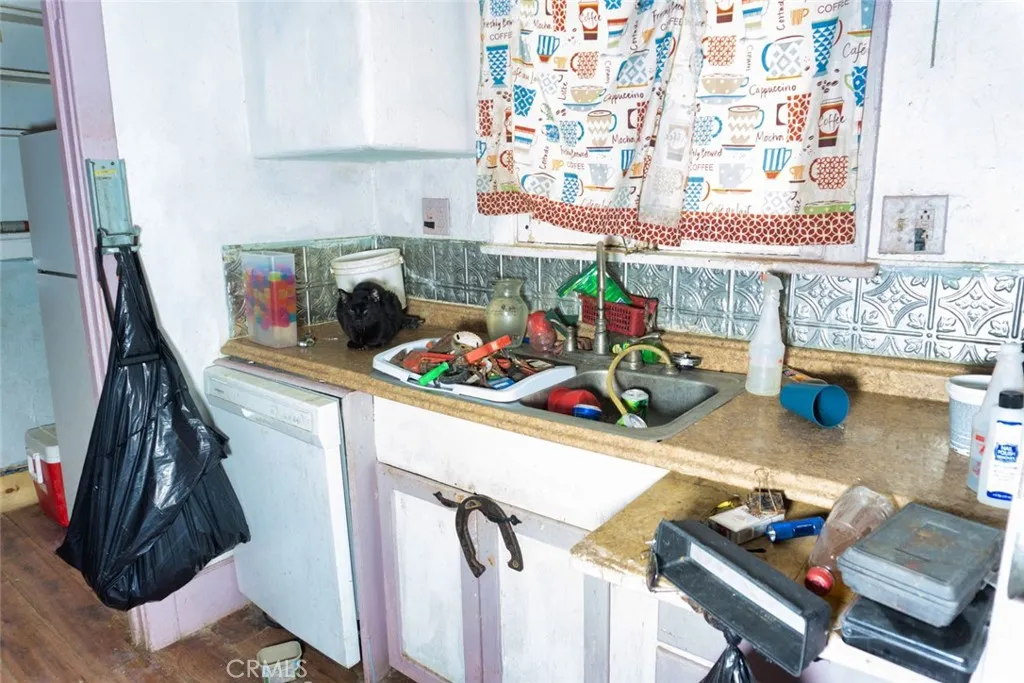 Additional image 15 of 83040 Magnolia Avenue, Trona, CA 93562