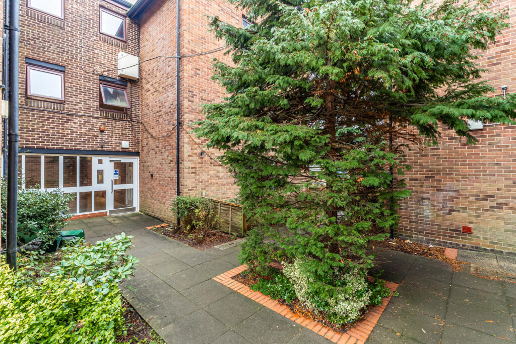 Additional image 13 of Irene Stebbings House, Central Drive, St. Albans, Hertfordshire, AL4