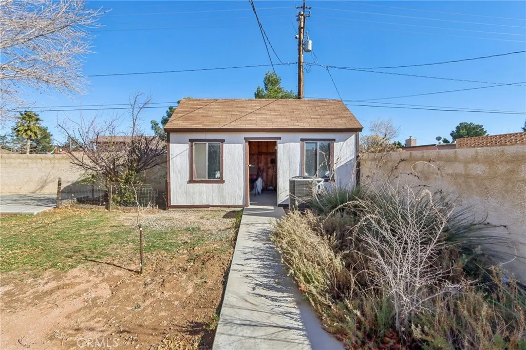 Additional image 57 of 14057 Crow Rd, Apple Valley, CA 92307