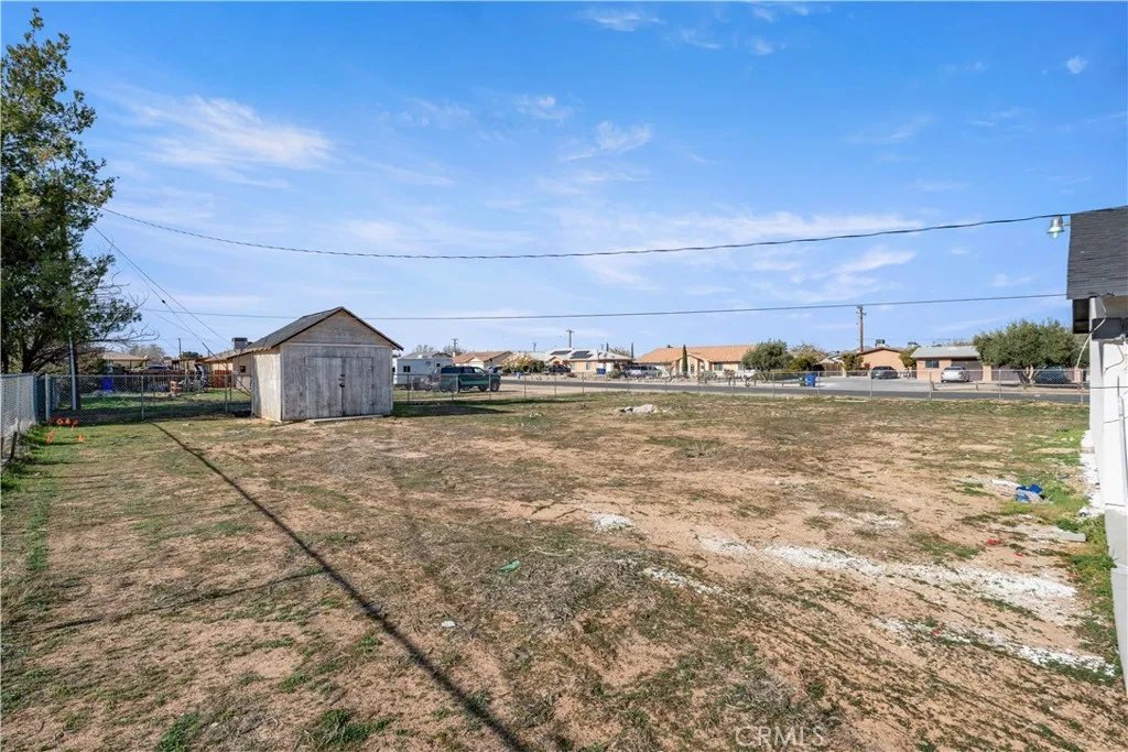 Additional image 76 of 12850 Lakota Rd, Apple Valley, CA 92308