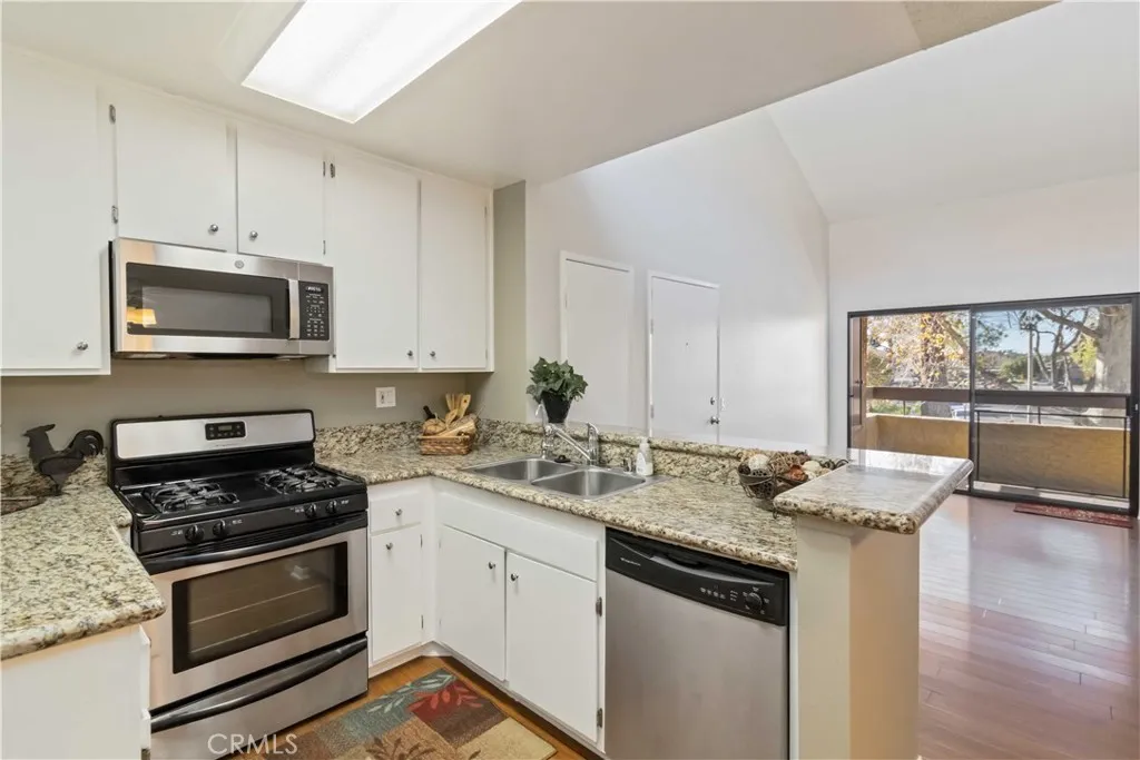 Additional image 13 of 18750 Mandan Street Unit 1102, Canyon Country, CA 91351