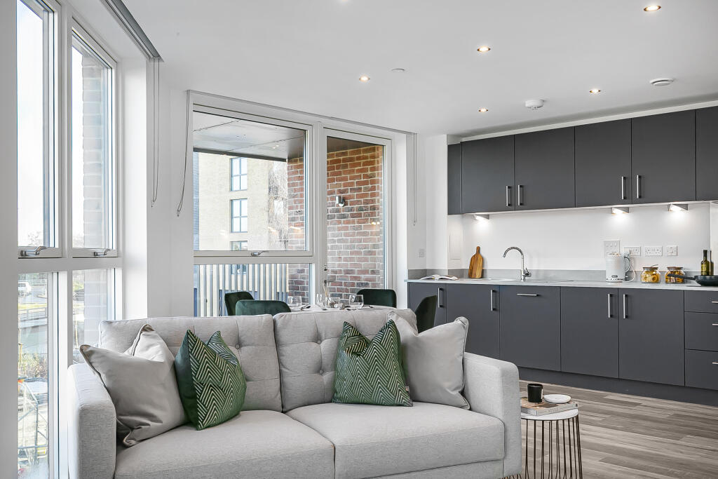 Additional image 3 of Corner House, Town Centre, Hertfordshire, AL10