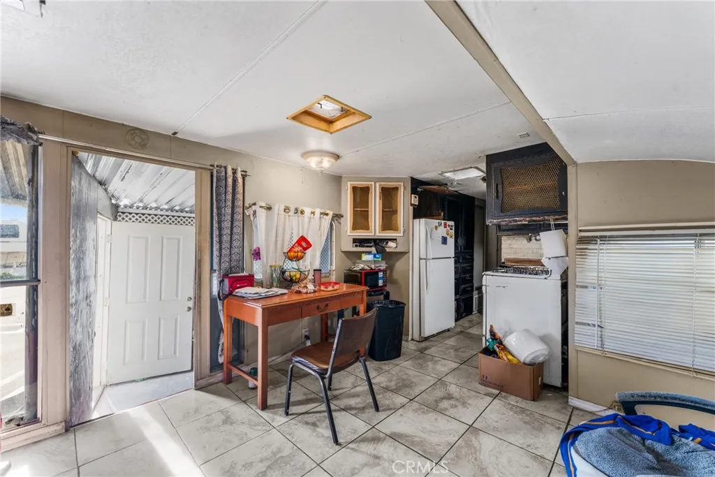 Additional image 7 of 775 E Foothill Blvd Unit 14, Rialto, CA 92376