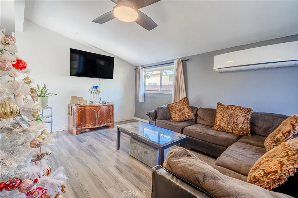 Additional image 5 of 513 Nottingham Avenue, Santa Ana, CA 92703