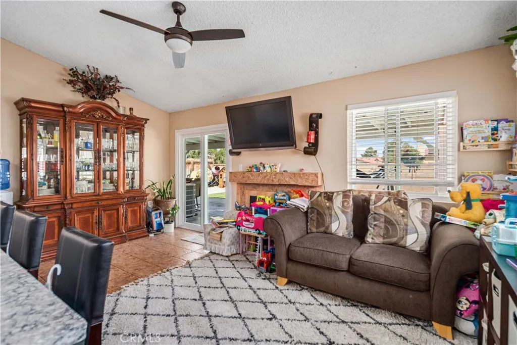 Additional image 49 of 1335 Samra Avenue, Lancaster, CA 93535