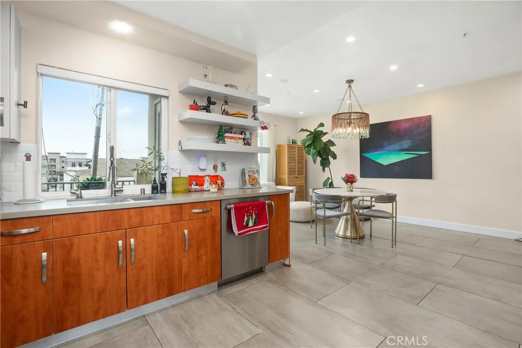 Additional image 35 of 308 5th Street, Huntington Beach, CA 92648