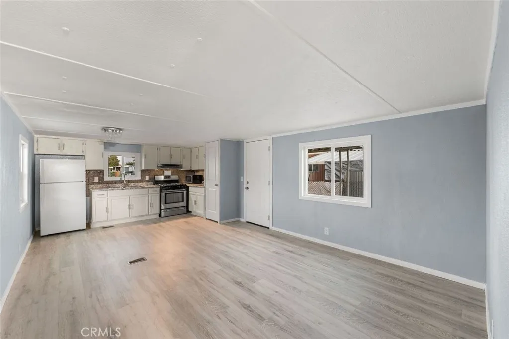 Additional image 18 of 3300 15th St W, Rosamond, CA 93560