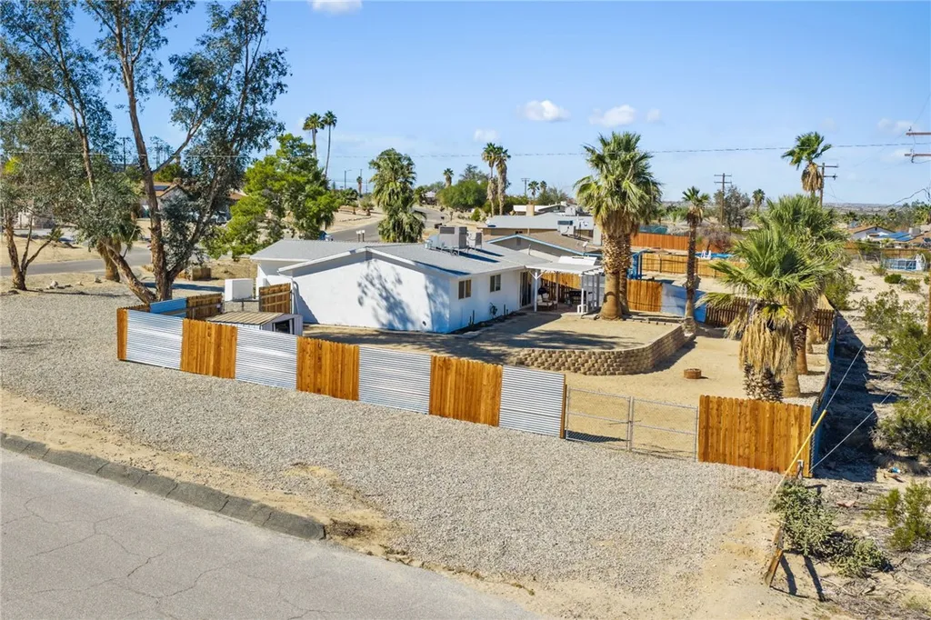 Additional image 32 of 73904 Playa Vista Drive, 29 Palms, CA 92277