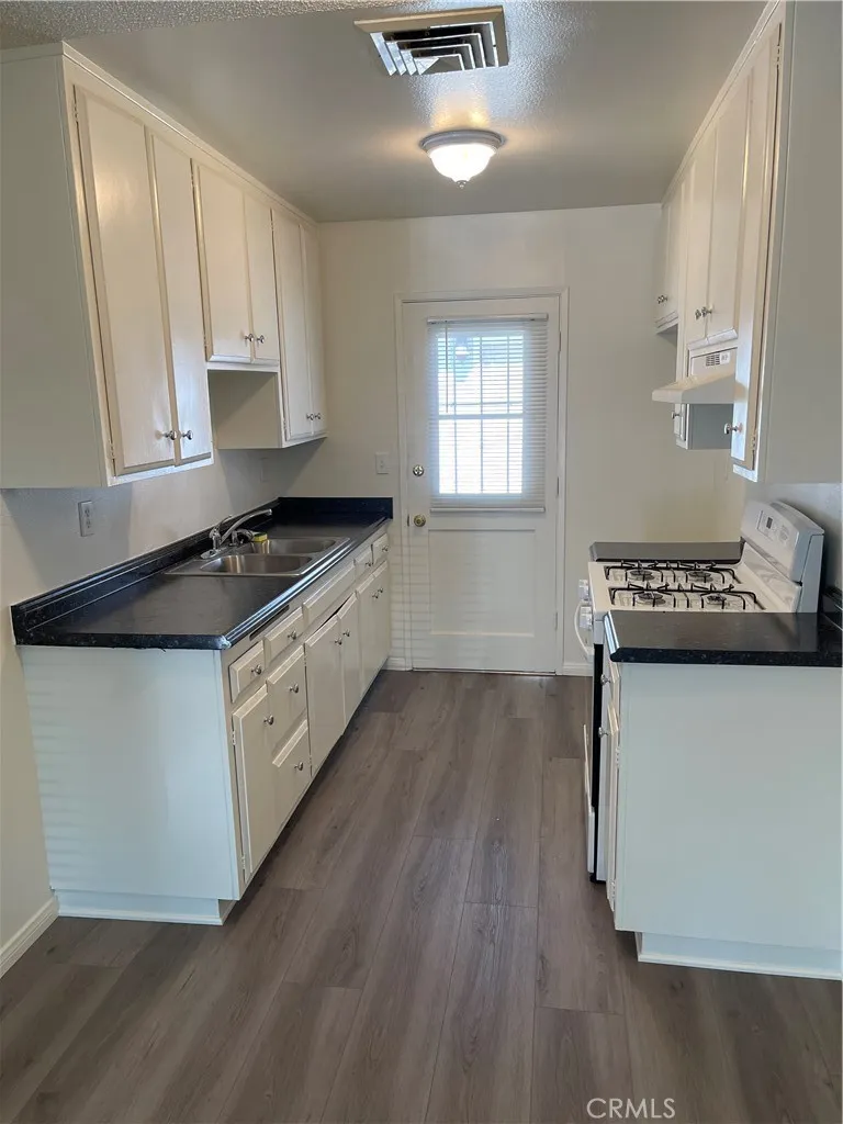 Additional image 18 of 150 E Lakeshore Drive Unit 82, Lake Elsinore, CA 92530