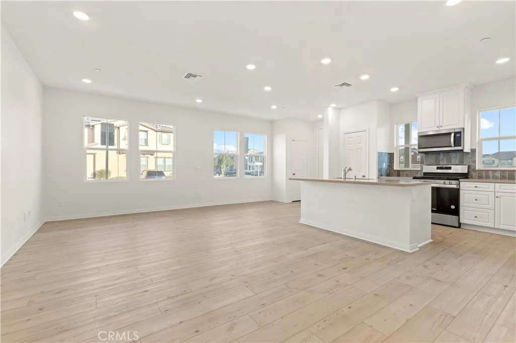 Additional image 53 of 4214 S Laguna Avenue, Ontario, CA 91761