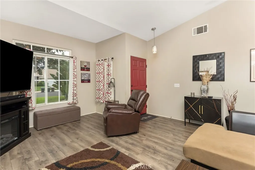 Additional image 7 of 2165 Mintzer St, Colton, CA 92324