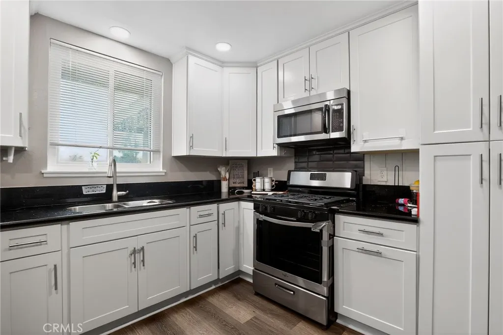 Additional image 6 of 2588 Byron St, Highland, CA 92346