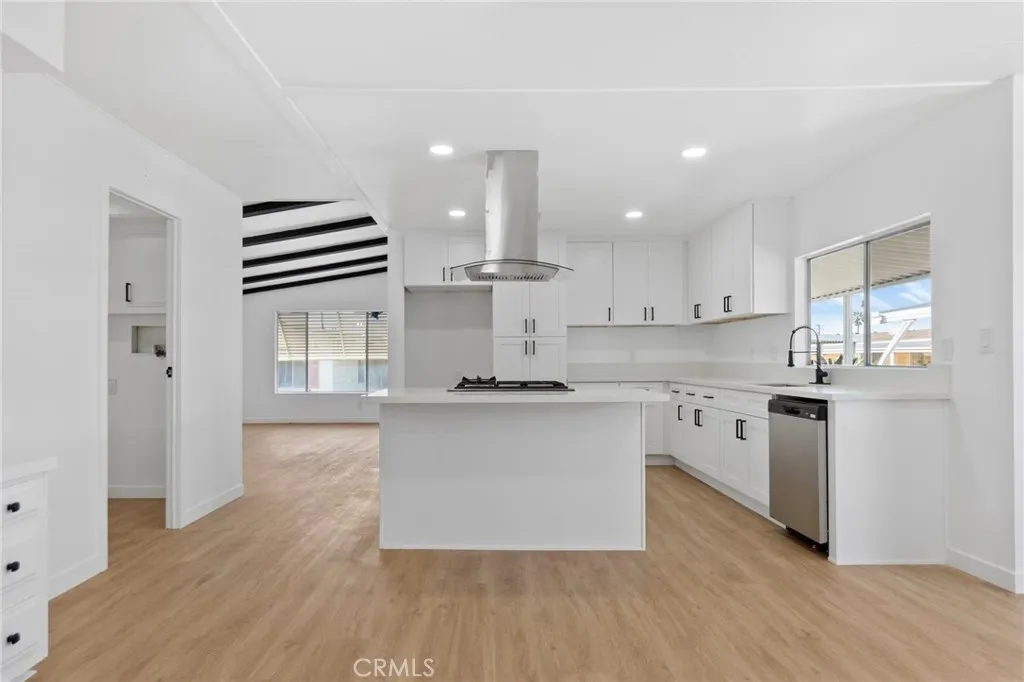 Additional image 73 of 11730 Whittier Boulevard Unit 55, Whittier, CA 90601