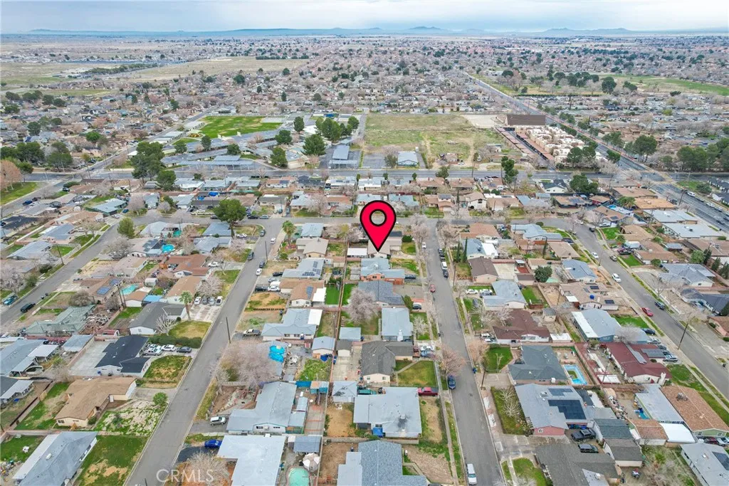 Property image for 423 Landsford Street, Lancaster, CA 93535