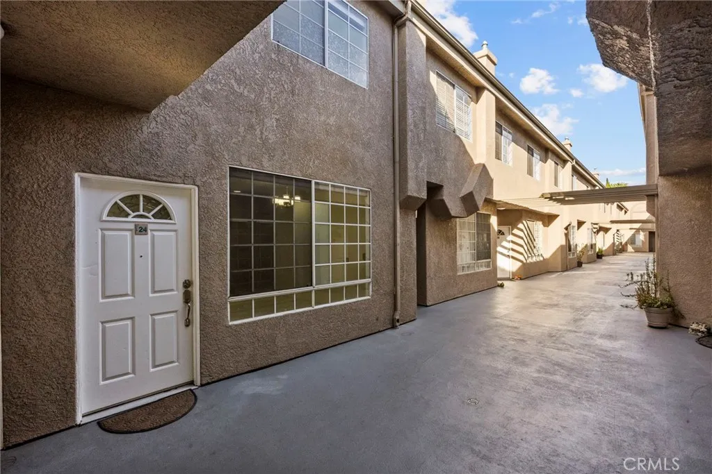 Additional image 4 of 18347 Saticoy Street Unit 24, Reseda, CA 91335