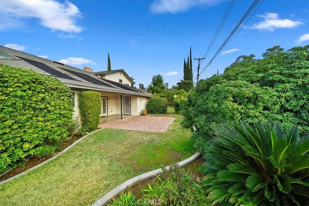 Additional image 80 of 442 E Sunset Dr N, Redlands, CA 92373