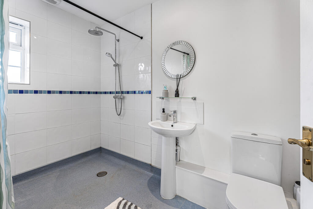 Additional image 30 of Hertford Road, Digswell, Welwyn, AL6