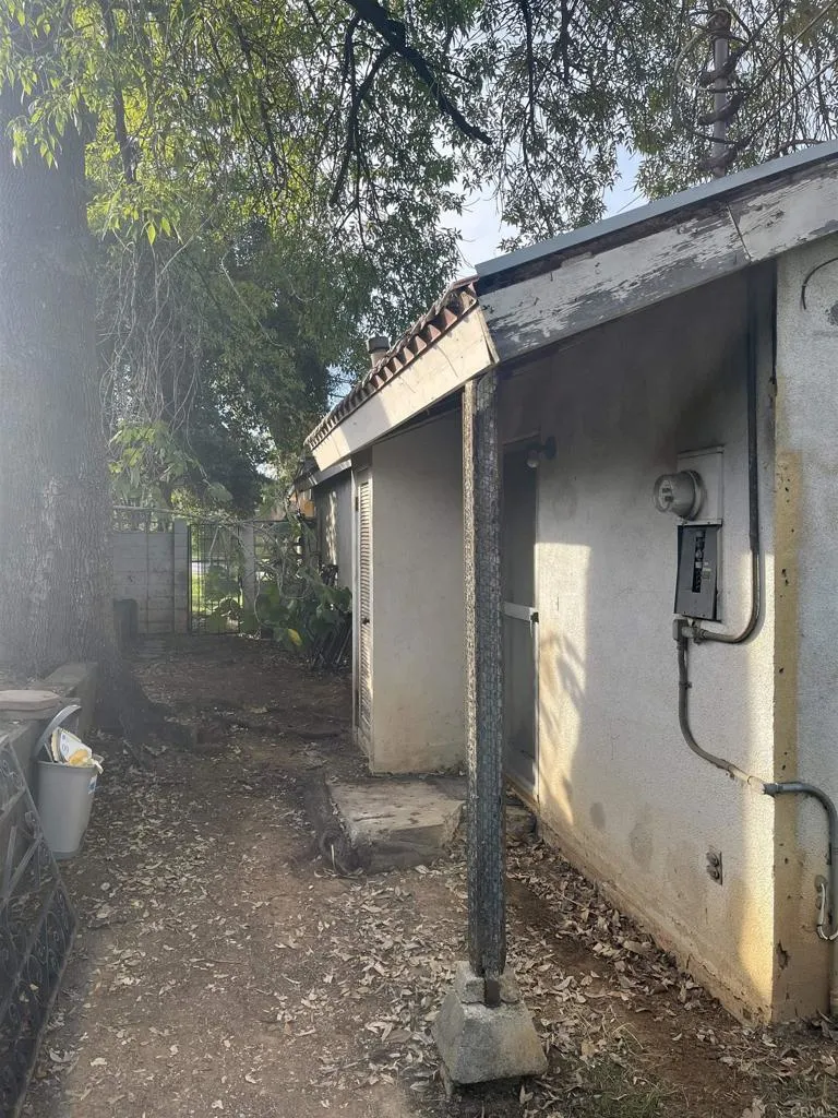 Additional image 65 of 329 E South Avenue, Redlands, CA 92373