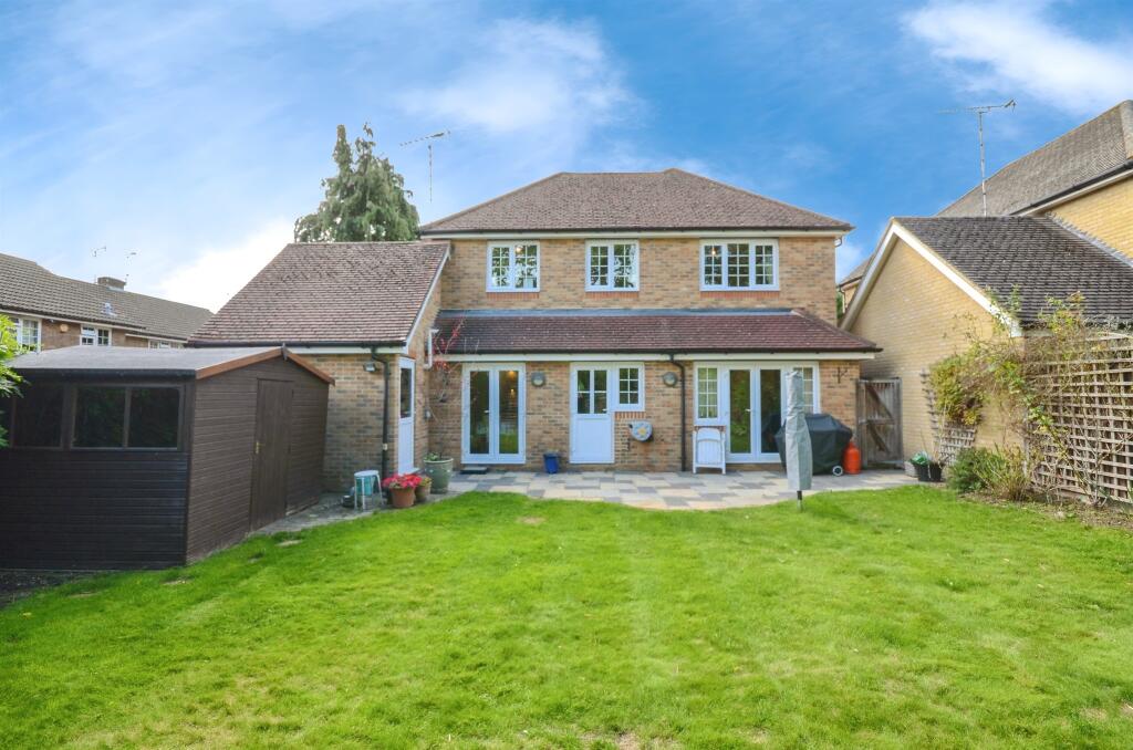 Additional image 16 of Jays Close, Bricket Wood, St. Albans