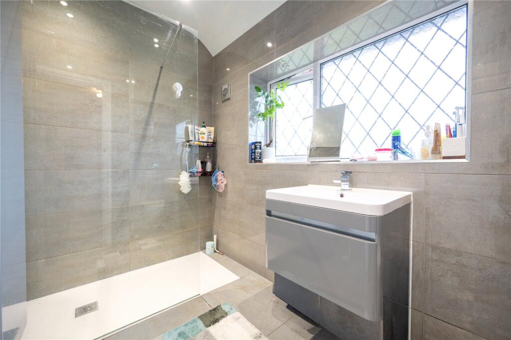 Additional image 8 of Woollam Crescent, St. Albans, Hertfordshire