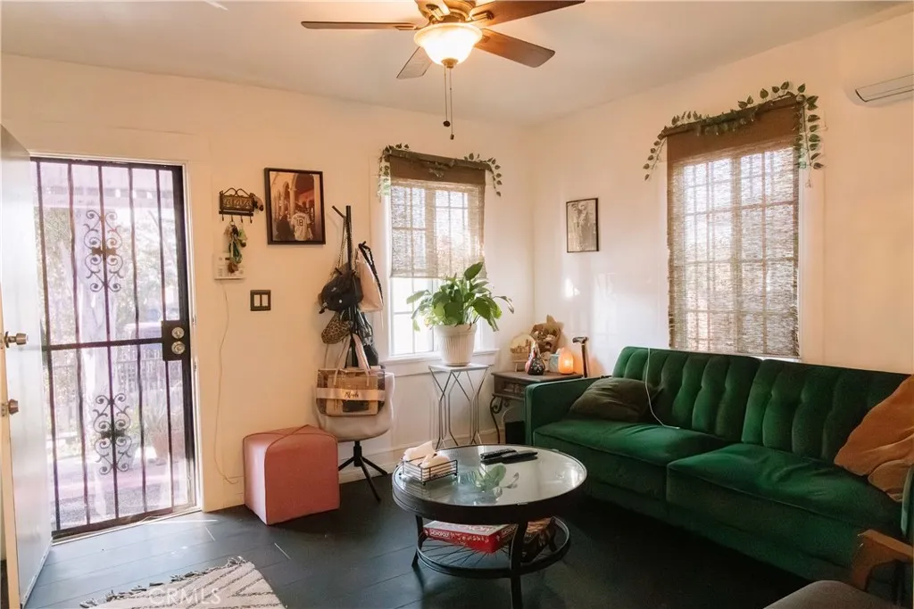 Additional image 9 of 9802 Defiance, Los Angeles, CA 90002